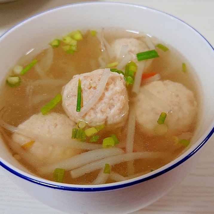 鶏団子ともやしのスープ